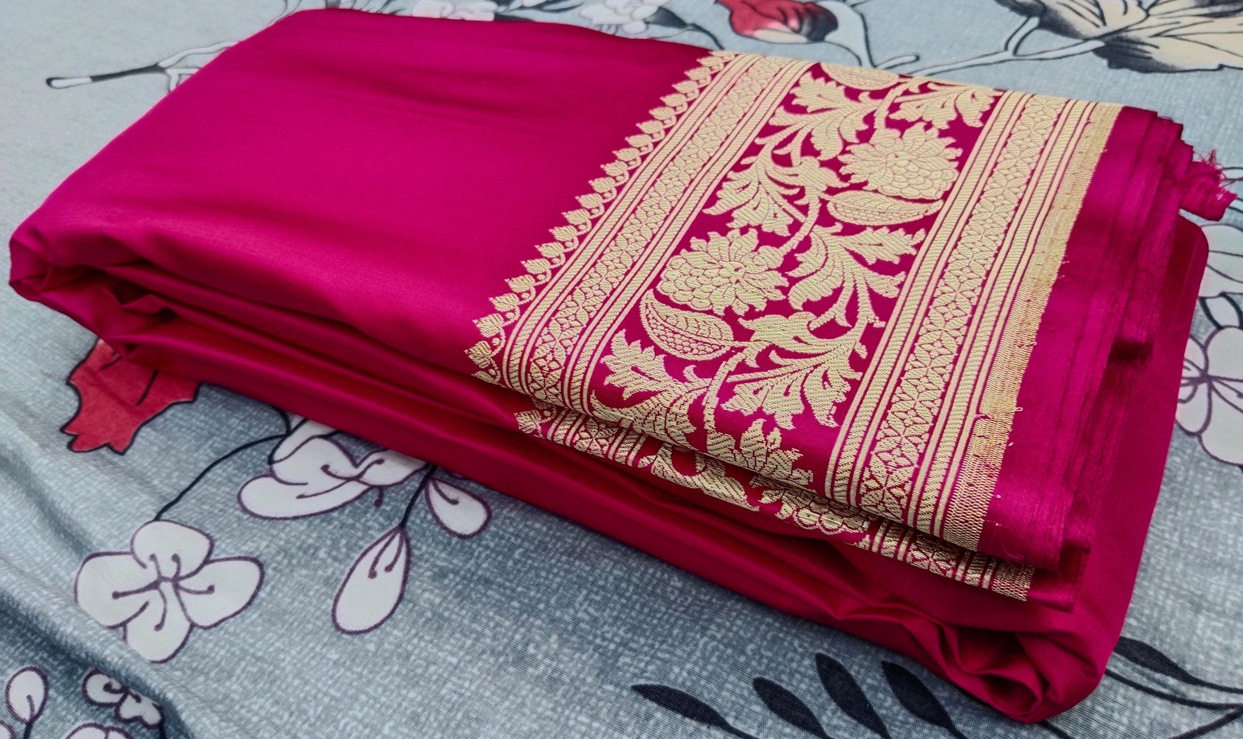 Banarasi saree - vibrant red with gold detailing